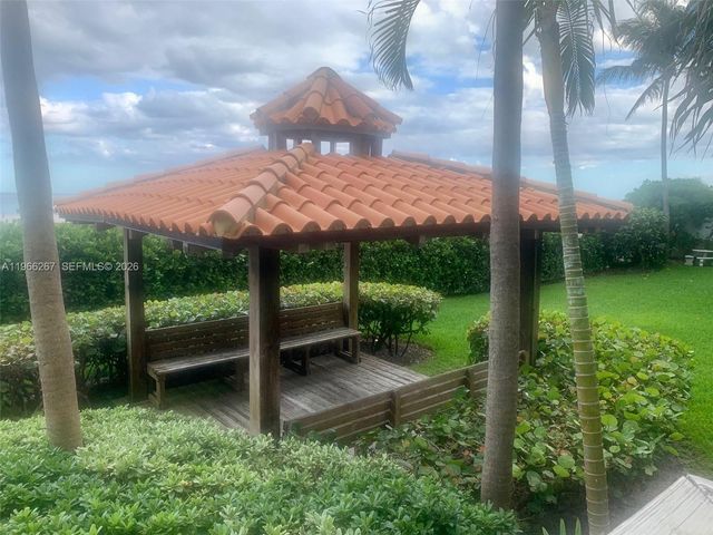 5757 Collins Ave 1003, Miami Beach, FL 33140