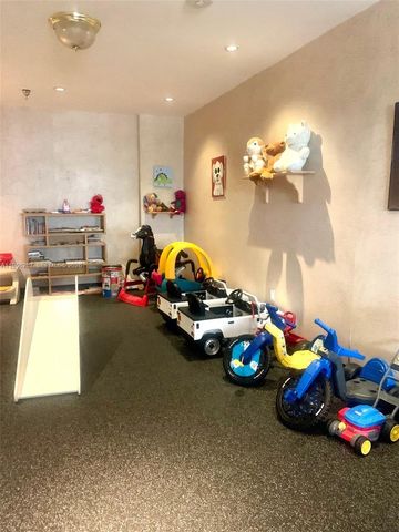 5757 Collins Ave 1003, Miami Beach, FL 33140