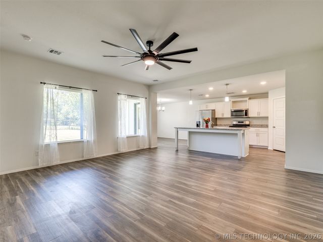 13426 S 93rd East Avenue, Bixby, OK 74008