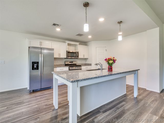 13426 S 93rd East Avenue, Bixby, OK 74008
