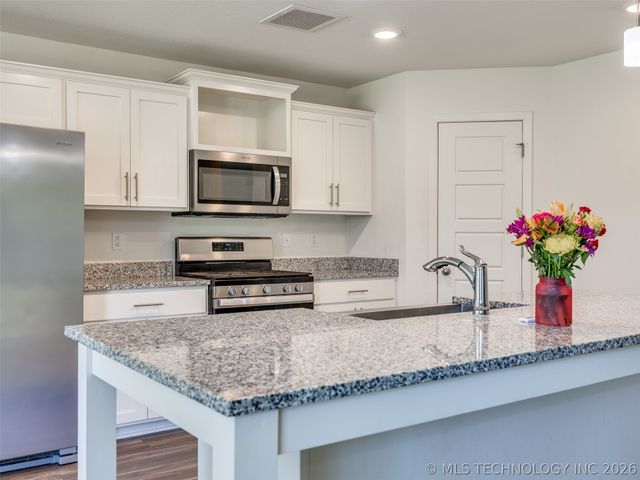 13426 S 93rd East Avenue, Bixby, OK 74008