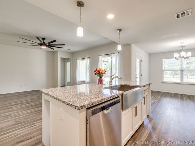 13426 S 93rd East Avenue, Bixby, OK 74008