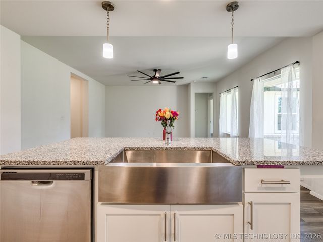 13426 S 93rd East Avenue, Bixby, OK 74008