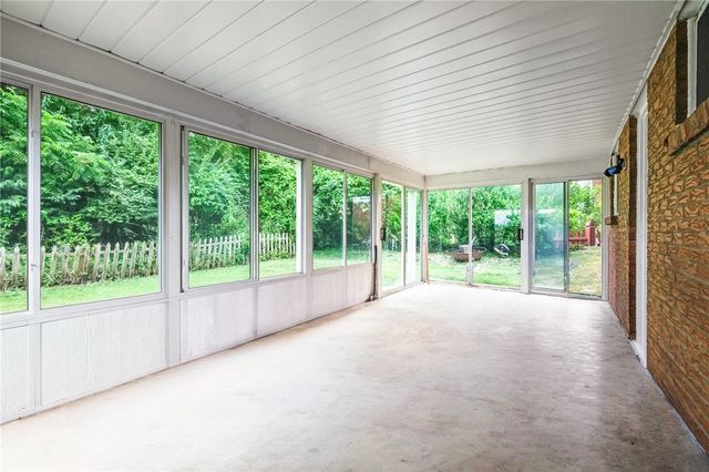 1654 Hollyrood Rd, Baldwin Boro, PA 15227