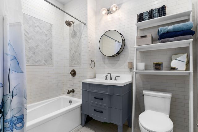 766 Decatur St Apt 2A, New York City, NY 11233