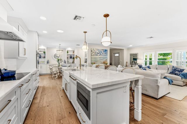 541 Lighthouse Drive, North Palm Beach, FL 33408