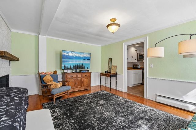 141 Hale St 2, Beverly, MA 01915