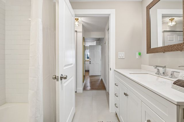 141 Hale St 2, Beverly, MA 01915