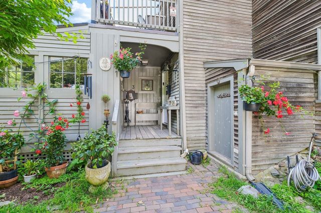 141 Hale St 2, Beverly, MA 01915