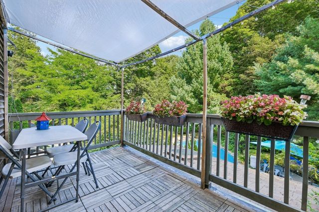 141 Hale St 2, Beverly, MA 01915