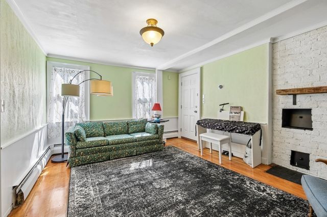 141 Hale St 2, Beverly, MA 01915