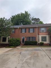 9121 Cobbler Court, Roswell, GA 30076