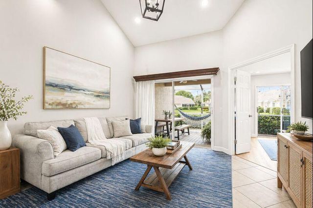 7375 NW 61st Terrace 2-19, Parkland, FL 33067