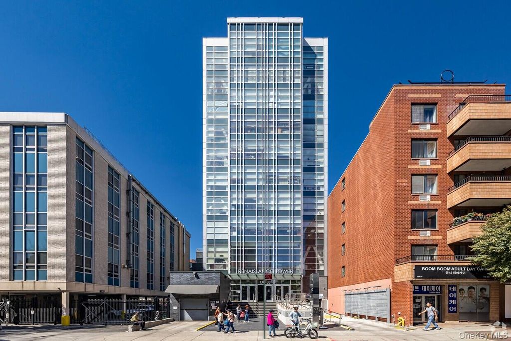 136-33 37th Avenue 8C, Flushing, NY 11354