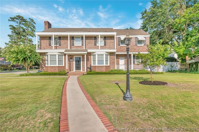 1706 N Chestnut Street, Lumberton, NC 28358