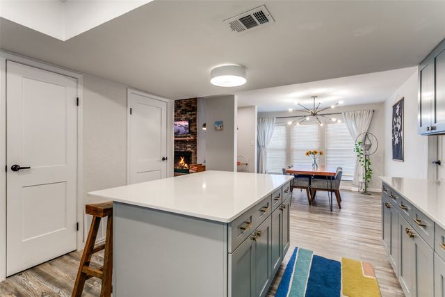 1225 Sleepy Hollow Court, Grapevine, TX 76051