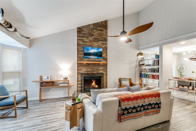 1225 Sleepy Hollow Court, Grapevine, TX 76051