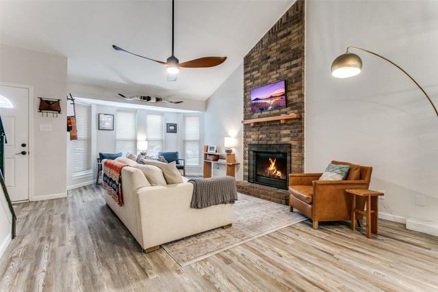 1225 Sleepy Hollow Court, Grapevine, TX 76051