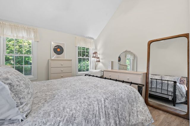 864 Brockton Ave 864, Abington, MA 02351