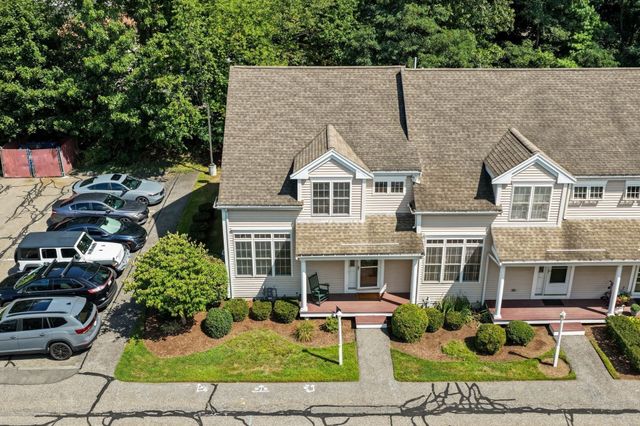 864 Brockton Ave 864, Abington, MA 02351
