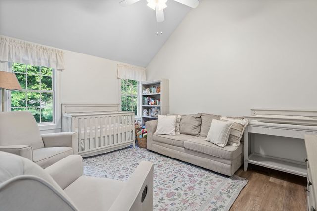 864 Brockton Ave 864, Abington, MA 02351