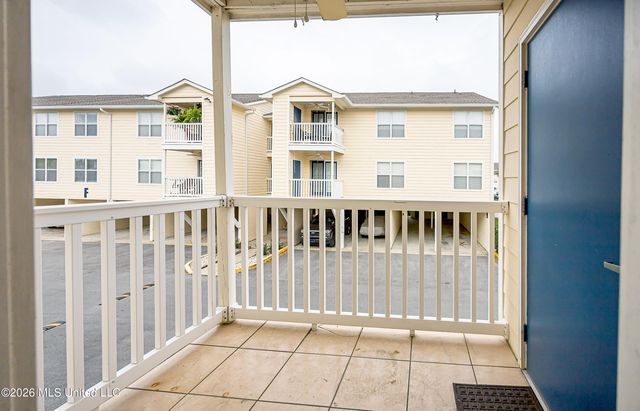 2421 Beachview Drive, G-13, Ocean Springs, MS 39564