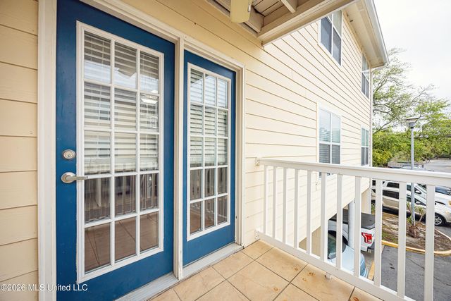 2421 Beachview Drive, G-13, Ocean Springs, MS 39564