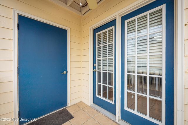 2421 Beachview Drive, G-13, Ocean Springs, MS 39564
