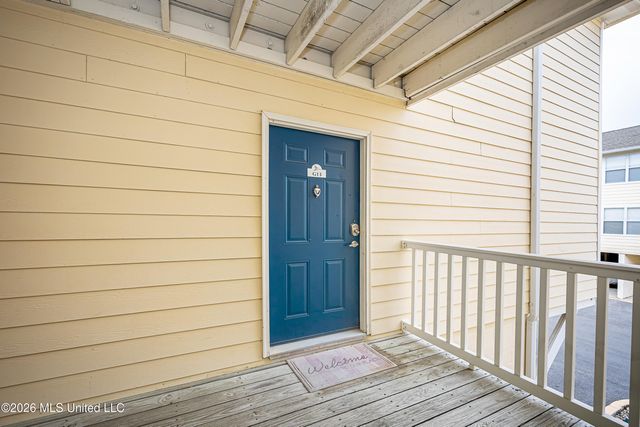 2421 Beachview Drive, G-13, Ocean Springs, MS 39564