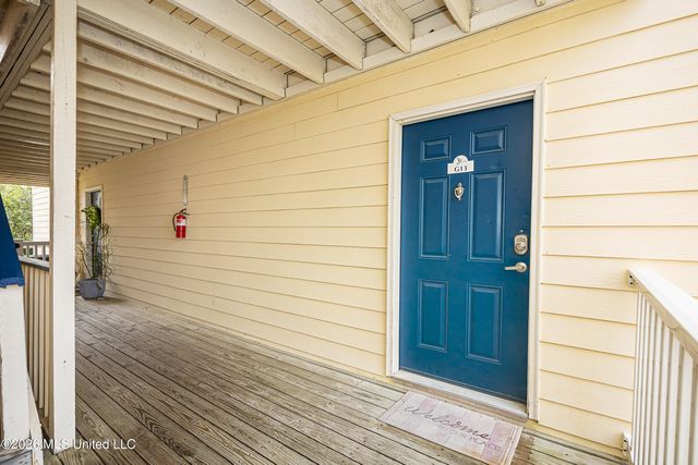 2421 Beachview Drive, G-13, Ocean Springs, MS 39564