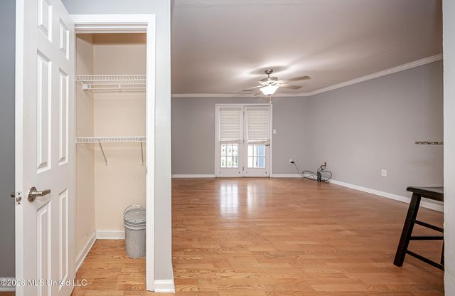 2421 Beachview Drive, G-13, Ocean Springs, MS 39564