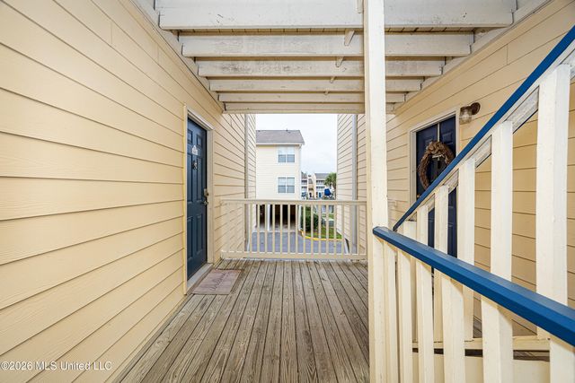 2421 Beachview Drive, G-13, Ocean Springs, MS 39564