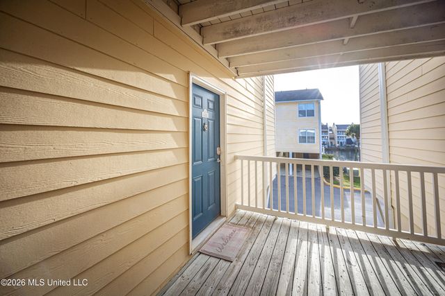 2421 Beachview Drive, G-13, Ocean Springs, MS 39564