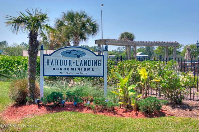 2421 Beachview Drive, G-13, Ocean Springs, MS 39564