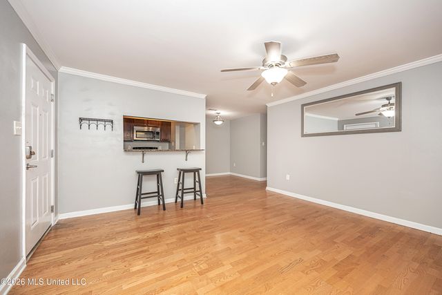 2421 Beachview Drive, G-13, Ocean Springs, MS 39564