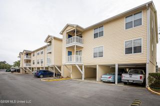 2421 Beachview Drive, G-13, Ocean Springs, MS 39564