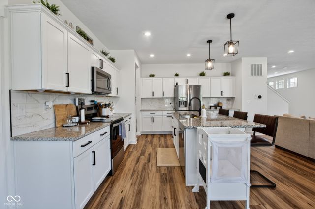 6624 Timberline Trail, Whitestown, IN 46075