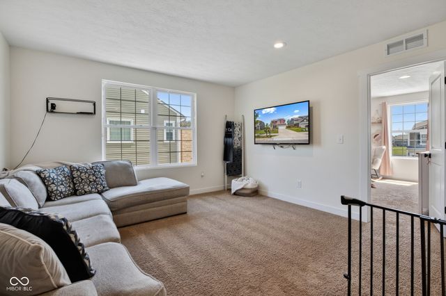 6624 Timberline Trail, Whitestown, IN 46075