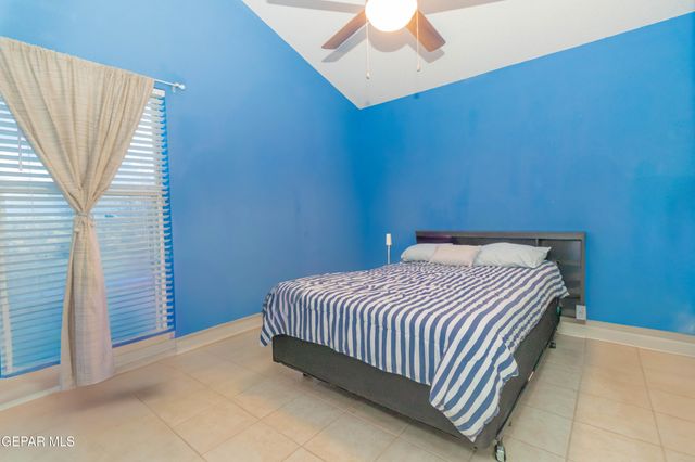 10984 NORTHAMPTON Street, El Paso, TX 79934