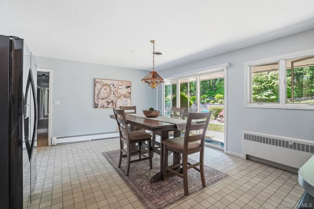 21 Vail Road, Poughkeepsie, NY 12603