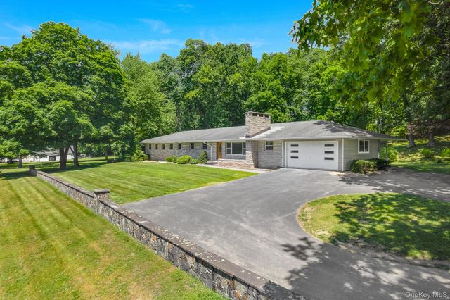 21 Vail Road, Poughkeepsie, NY 12603