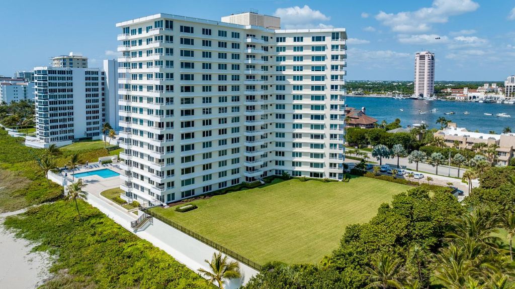 Image 30 of property listing at 600 S Ocean Boulevard 103, Boca Raton, FL 33432