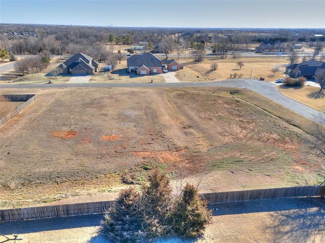 13033 SW 10th Street, Yukon, OK 73099