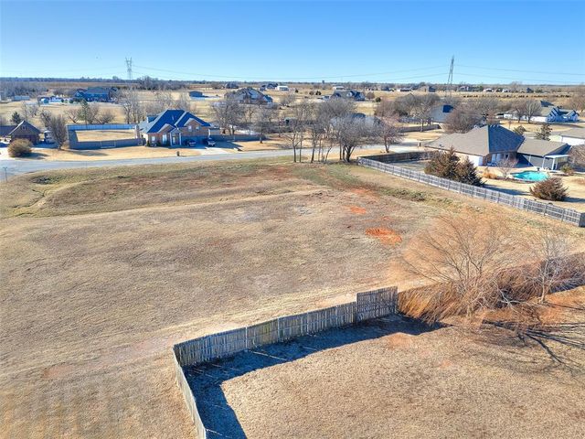 13033 SW 10th Street, Yukon, OK 73099