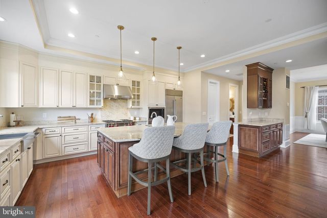 7708 BEECH TREE RD, Bethesda, MD 20817