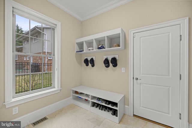 7708 BEECH TREE RD, Bethesda, MD 20817