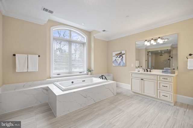 7708 BEECH TREE RD, Bethesda, MD 20817