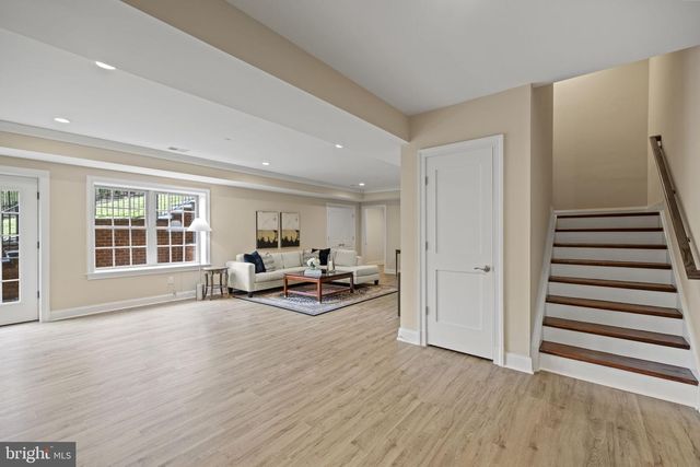 7708 BEECH TREE RD, Bethesda, MD 20817