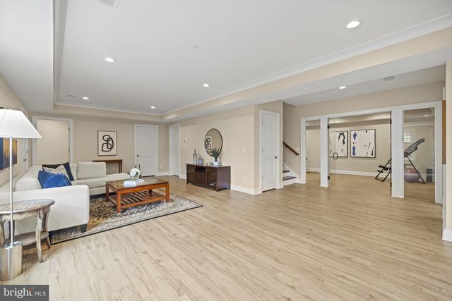 7708 BEECH TREE RD, Bethesda, MD 20817