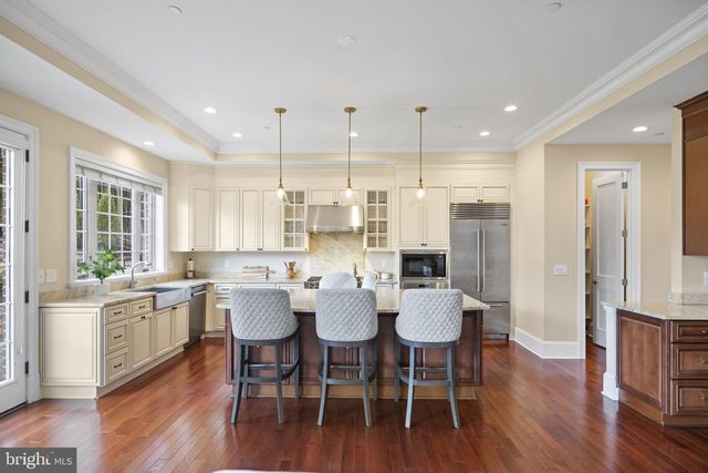 7708 BEECH TREE RD, Bethesda, MD 20817
